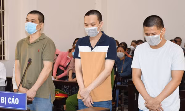 Xét xử vụ người đàn ông bỏ thuốc lắc vào ly bia khiến một phụ nữ tử vong​​