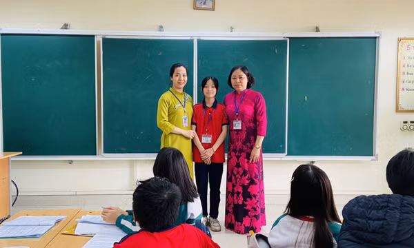 Hạ Long: Học sinh lớp 7 nhặt được của rơi, trả lại người đánh mất
