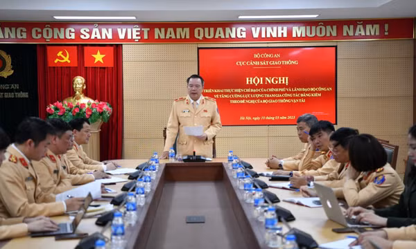 Từ 11/3, Cảnh sát giao thông hỗ trợ trung tâm đăng kiểm, giải quyết tình trạng quá tải