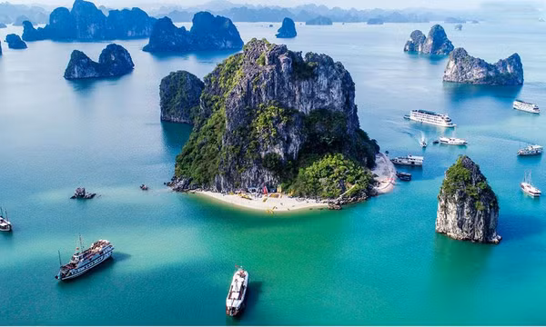 Ban hành Quy định các biện pháp quản lý hoạt động của phương tiện thủy nội địa phục vụ khách du lịch trên vịnh Hạ Long, vịnh Bái Tử Long