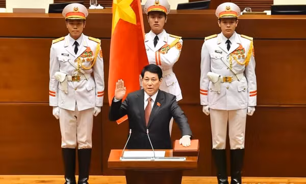 Tổng Bí thư, Chủ tịch nước Lào gửi thư chúc mừng Chủ tịch nước Lương Cường