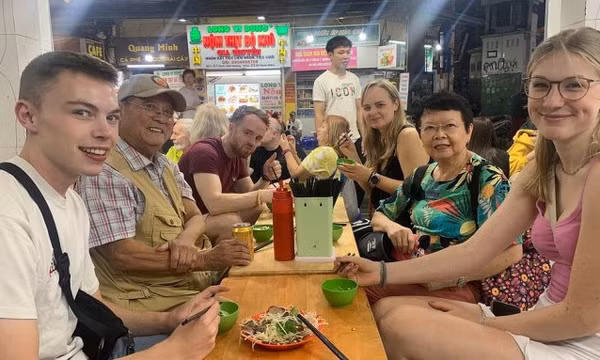 5 tour ẩm thực Việt ba miền hút khách Tây
