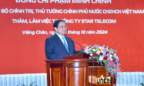 Thủ tướng Phạm Minh Chính thăm làm việc tại Công ty Star Telecom