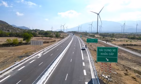 Phí đi cao tốc do nhà nước đầu tư cao nhất 5.200 đồng/km