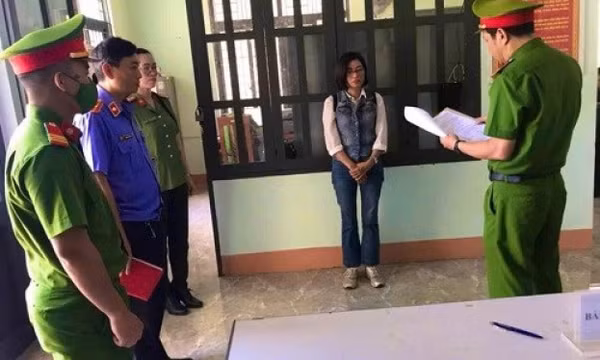 Bắt giam người phụ nữ phá rừng để trồng keo, tràm