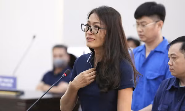 Cựu cán bộ công an bật khóc, kêu oan tại phiên tòa cháy karaoke An Phú