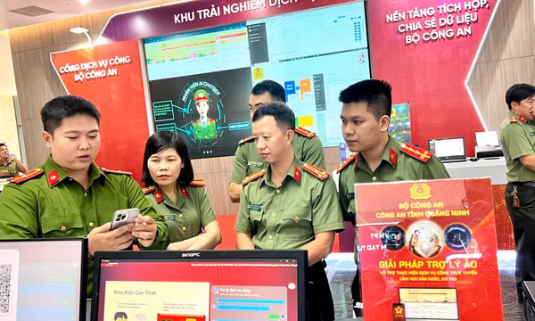Công an tỉnh giới thiệu sản phẩm công nghệ tại hội nghị chuyển đổi số ngành Công an