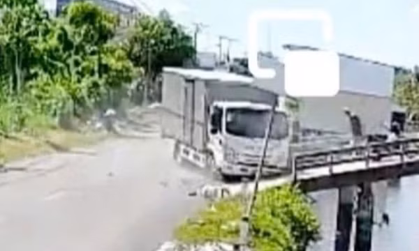 Khởi tố tài xế xe tải chạy quá tốc độ, tông đứt lìa 2 chân nữ sinh
