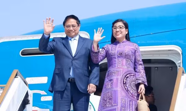 Thủ tướng Phạm Minh Chính tới Riyadh, bắt đầu chuyến công tác dự Hội nghị Sáng kiến đầu tư tương lai và thăm làm việc tại Saudi Arabia