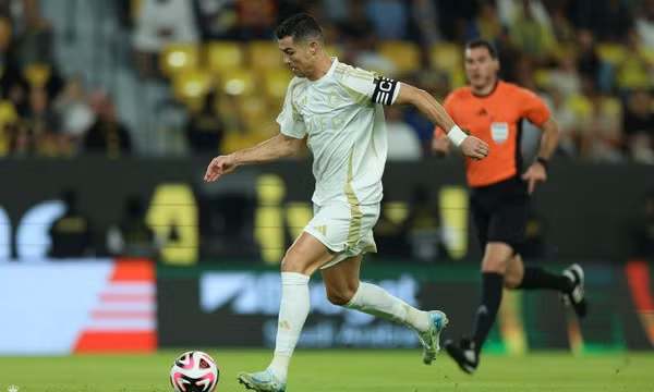 Ronaldo sút hỏng phạt đền, Al Nassr bị loại khỏi King Cup