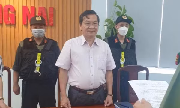 Truy tố cựu hiệu trưởng Trường đại học Đồng Nai và thuộc cấp