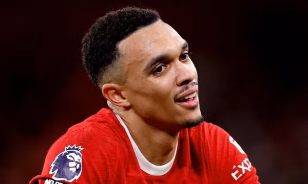 Real Madrid ký Alexander-Arnold ngay tháng 1, giá 20-25 triệu euro