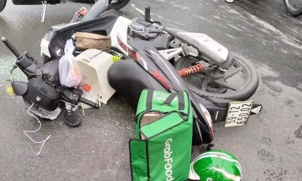 Đi giao đồ ăn, nam shipper tử vong sau va chạm với xe đầu kéo