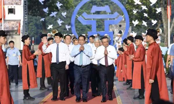 Thủ tướng Phạm Minh Chính dự Ngày hội Văn hóa vì hòa bình - Kỷ Niệm 70 năm Giải Phóng Thủ Đô