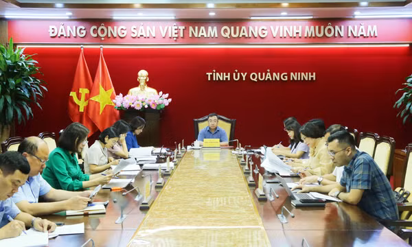Hội nghị góp ý vào dự thảo Đề án sửa đổi, bổ sung Quy định số 212-QĐ/TW