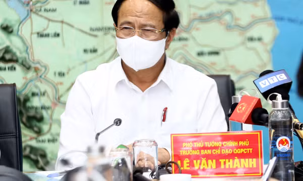 Huy động tối đa lực lượng để giảm thiểu thiệt hại do áp thấp nhiệt đới, mưa lũ