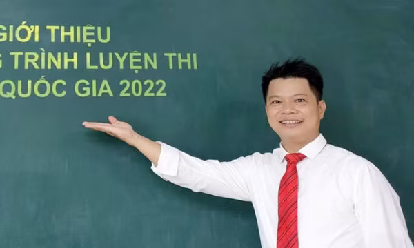 Thầy giáo Hà Tĩnh lên tiếng về phần ôn tập bị "tố" giống 80% đề thi 