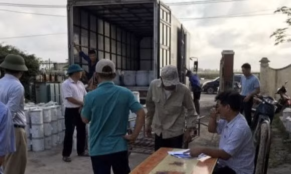Mang hóa chất chống dịch đi bán, một Giám đốc bị truy tố