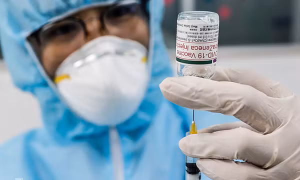 Mắc bệnh tim mạch có nên tiêm vaccine Covid-19?