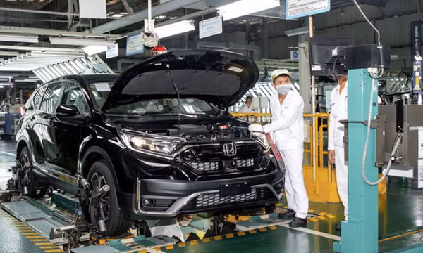 Bị cắt biệt đãi giảm 50% phí trước bạ, tiêu thụ xe ô tô trong nước lao dốc