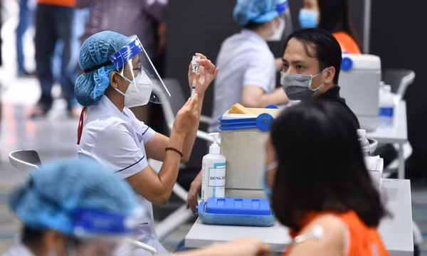 Trên 360.000 cá nhân, tổ chức đã ủng hộ quỹ vaccine