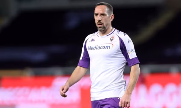 Ribery rời Fiorentina