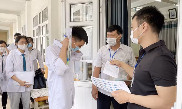 Thí sinh của Quảng Ninh dự thi đợt 2 Kỳ thi tốt nghiệp THPT năm 2021 tại Hải Phòng