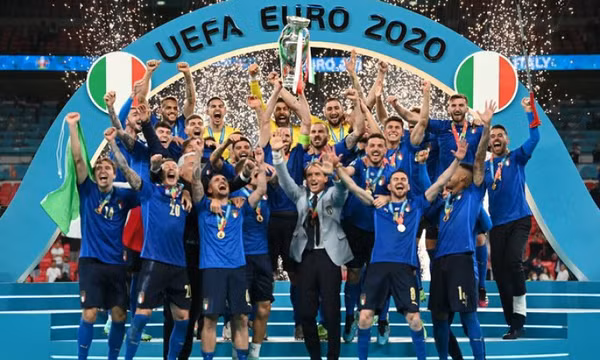Italy trở thành nhà vô địch EURO 2020 sau loạt sút luân lưu may rủi