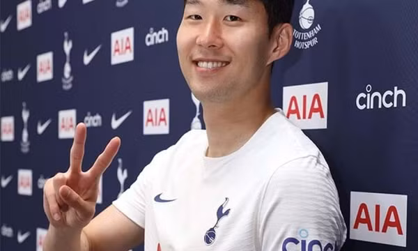 Son ở lại Tottenham đến 2025