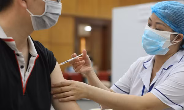 Đảm bảo cung ứng, bình ổn giá thuốc phòng, chống COVID-19