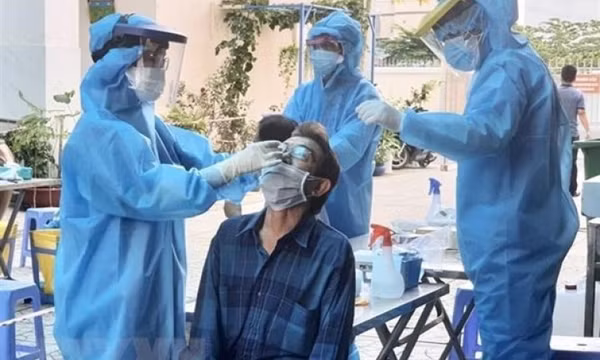 PTT Trương Hòa Bình: TP.HCM cần khống chế dịch COVID-19 trong tháng 8