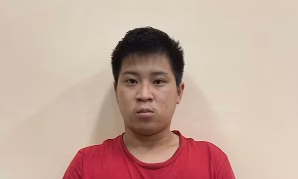 Bắt giữ đối tượng rao bán giấy xét nghiệm, "thuốc" chữa COVID-19