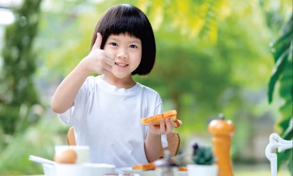 Dịch bệnh phức tạp, cho trẻ ăn thế nào để phòng chống Covid?