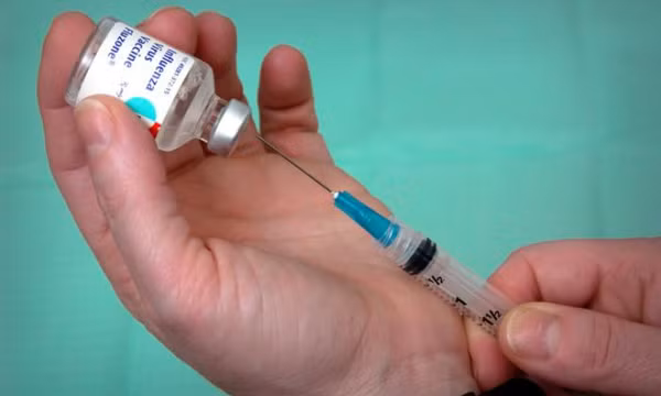 Dưới 45 tuổi, ai sẽ có nguy cơ cao bị COVID-19 trầm trọng?