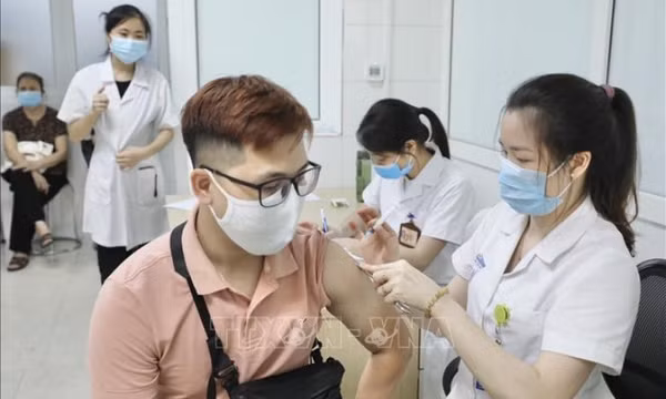 Hoàn thành 13.000 mũi thử nghiệm đầu tiên của giai đoạn 3 vaccine Nano Covax