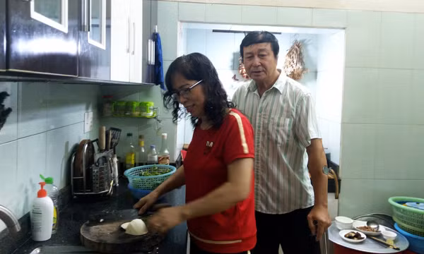 Tảo tần những người vợ thương binh