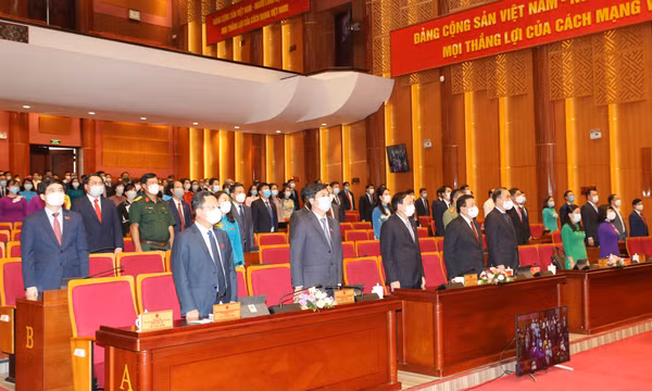 Khai mạc kỳ họp thứ 2 HĐND tỉnh khóa XIV