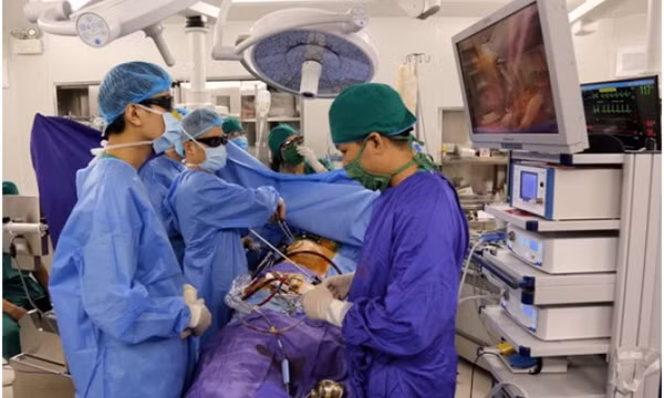 Phẫu thuật tim bằng công nghệ nội soi 3D lần đầu tiên tại Bệnh viện Đa khoa tỉnh Quảng Ninh