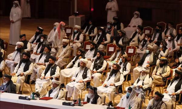 Chính phủ Afghanistan và Taliban cam kết tiếp tục đàm phán