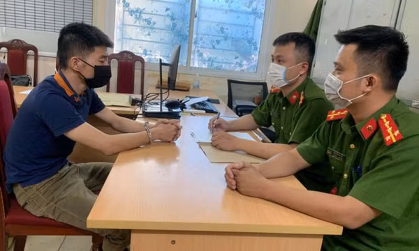 Chém người rồi trốn truy nã 5 năm thì bị "tóm"