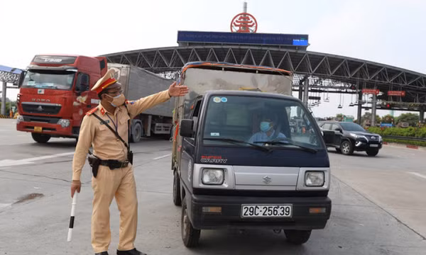 Hà Nội quá tải việc cấp mã QR cho xe vào luồng xanh