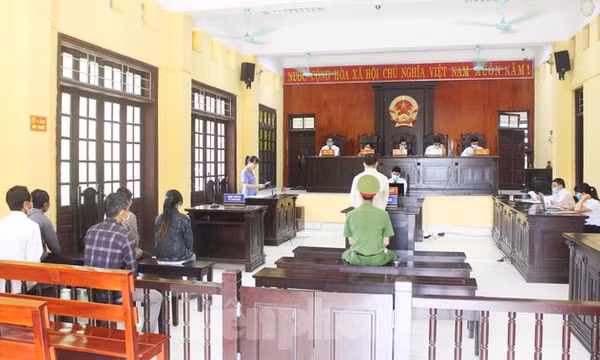 Lạng Sơn: Nghịch tử thiêu sống cha đẻ, lĩnh án 17 năm tù