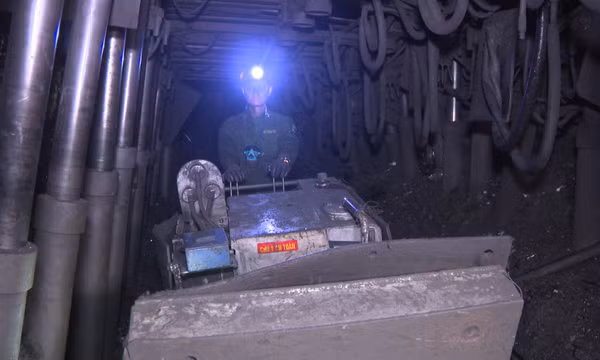 Bước chuyển mình của Than Nam Mẫu