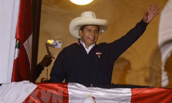 Ứng cử viên cánh tả Pedro Castillo đắc cử Tổng thống Peru