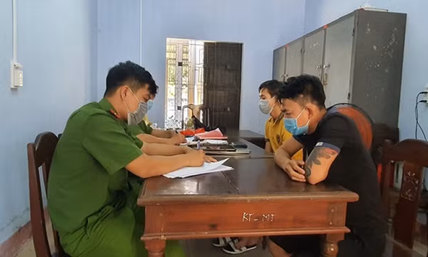 Phá đường dây cá độ bóng đá 10 tỷ đồng qua mạng