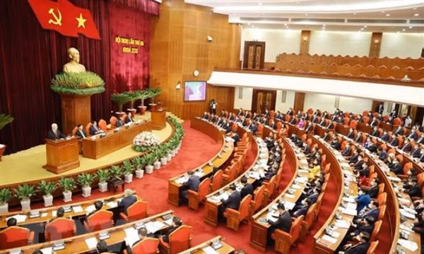 Ngày làm việc thứ hai Hội nghị lần thứ 3 Ban Chấp hành TW khóa XIII