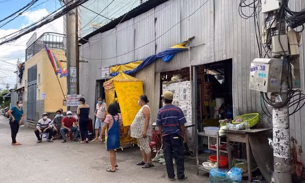 Con tâm thần sát hại cha nghiện rượu vì bị… đánh đập