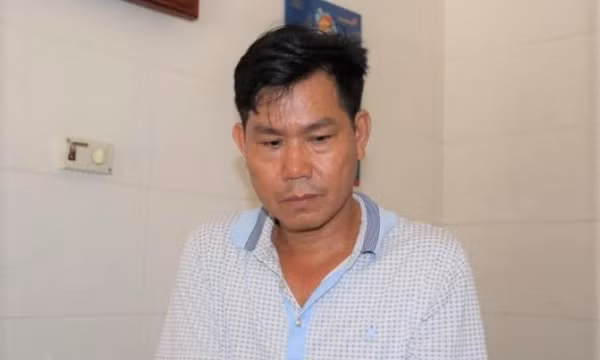 Thu nhiều vũ khí tại nhà đối tượng cho vay lãi nặng hàng chục tỷ đồng