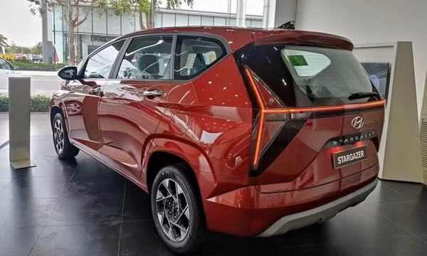 Siêu phẩm MPV của Hyundai giảm giá kỷ lục, rẻ hơn Mitsubishi Xpander số sàn tới 60 triệu đồng