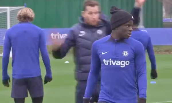 N’Golo Kante sắp tái xuất
